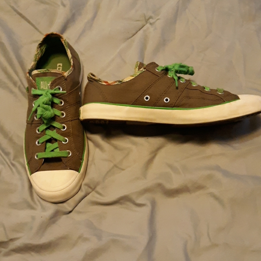 All stars ladys converse